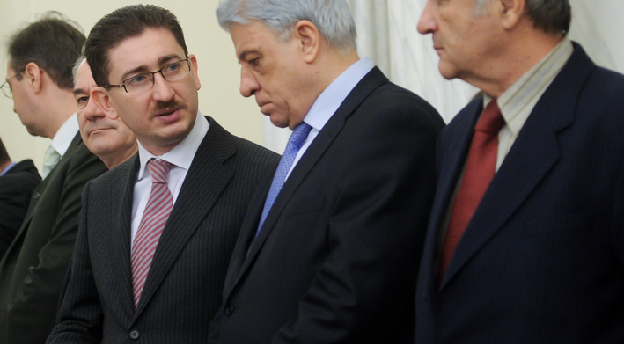 Bogdan Chirițoiu, președintele Consiliului Concurenței (stânga)
